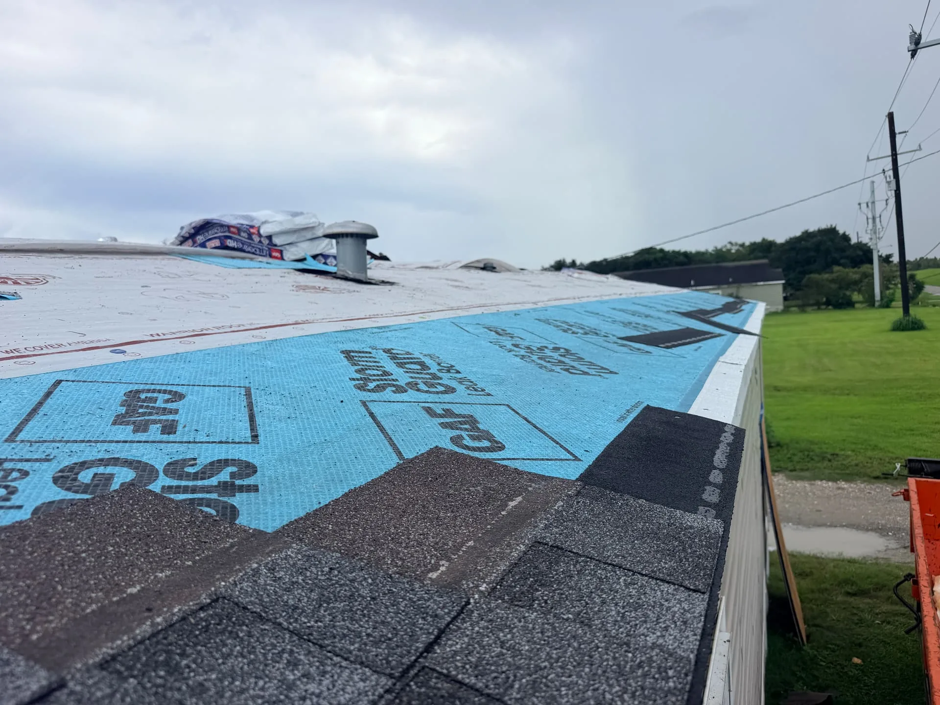 GAF StormGuard leak barrier and starter course at the roof eave in Braithwaite Louisiana