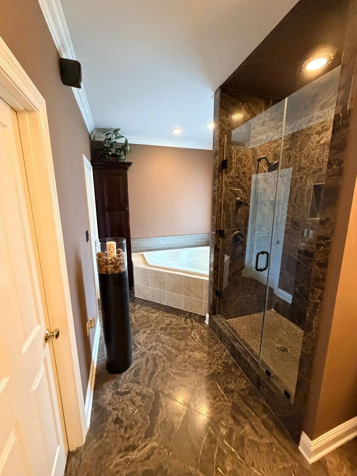 Master bathroom with shower and tub in St Charles Parish Louisiana